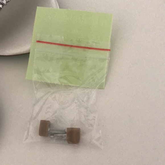 COPY - Beautiful Betsy Johnson heels - Picture 4 of 7